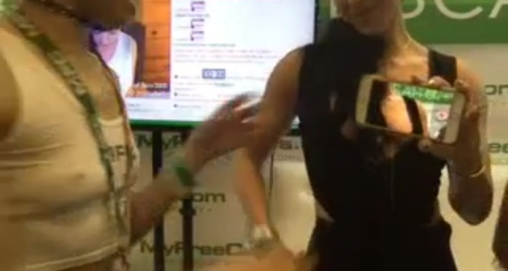 GoldenKittee video thumbnail