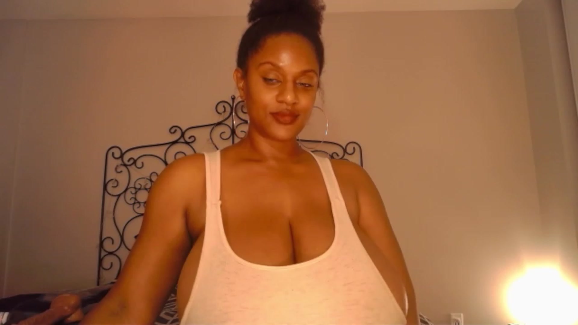 TheIconicGirl video thumbnail