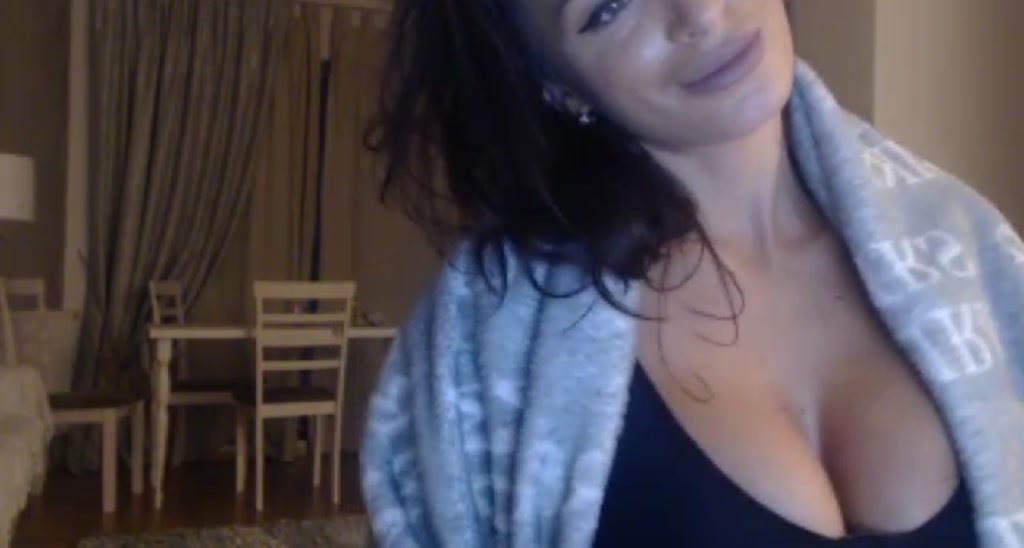 QUEEN4EVER video thumbnail