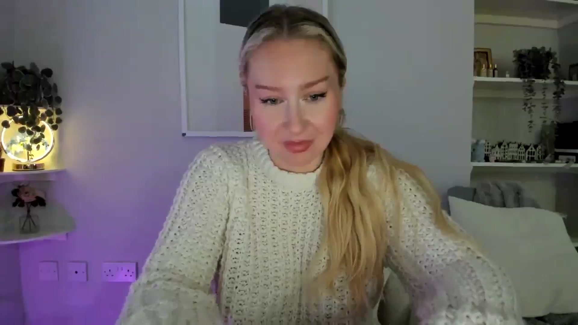 AvaCutie video thumbnail