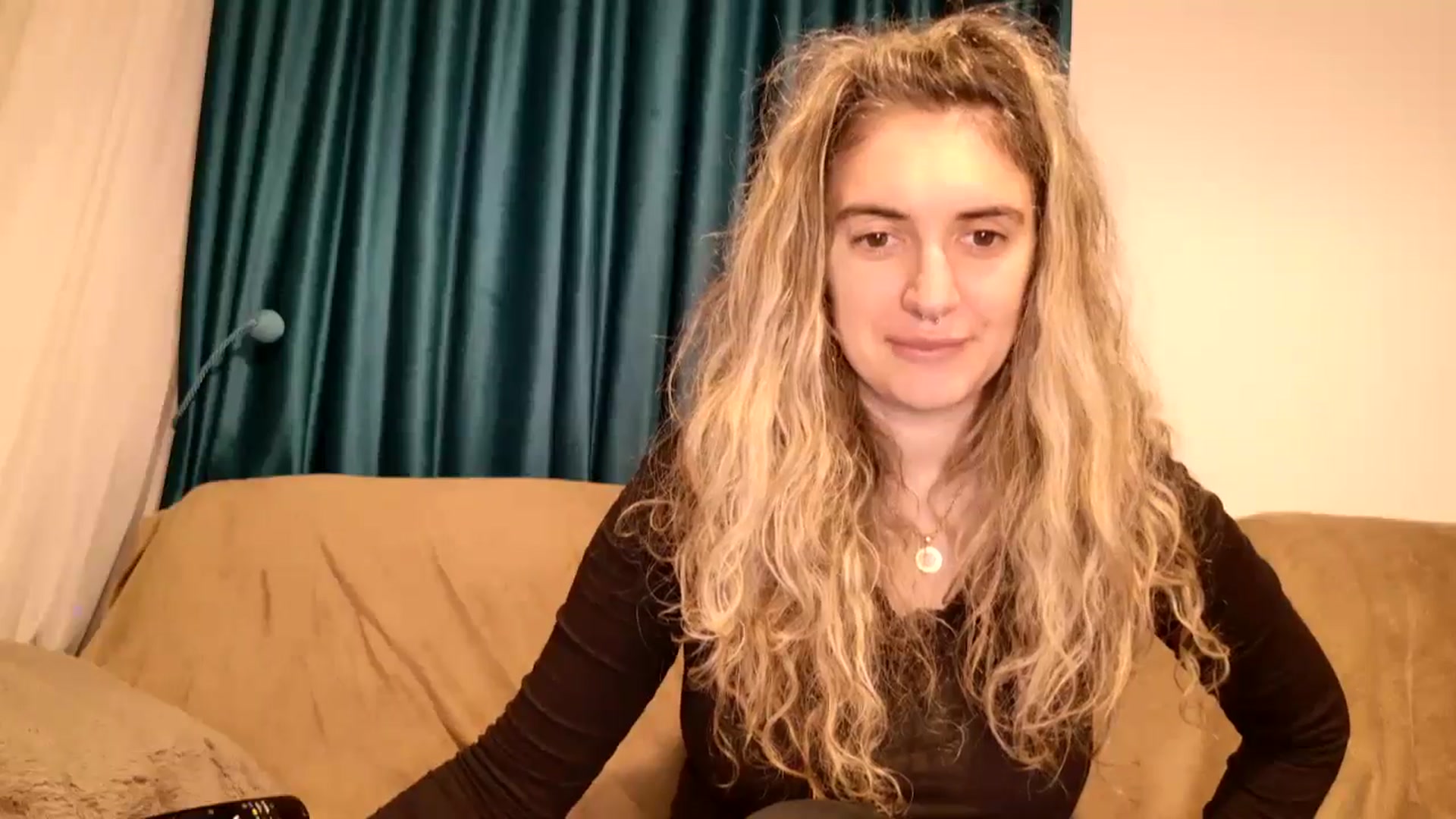MissDivinna video thumbnail