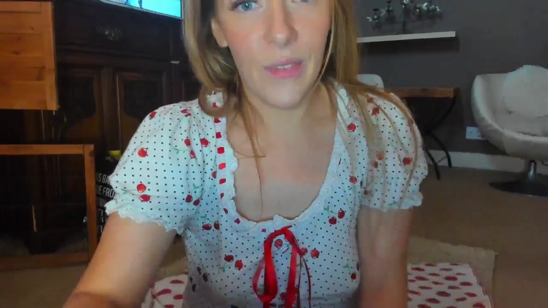 SugarrrHolic video thumbnail