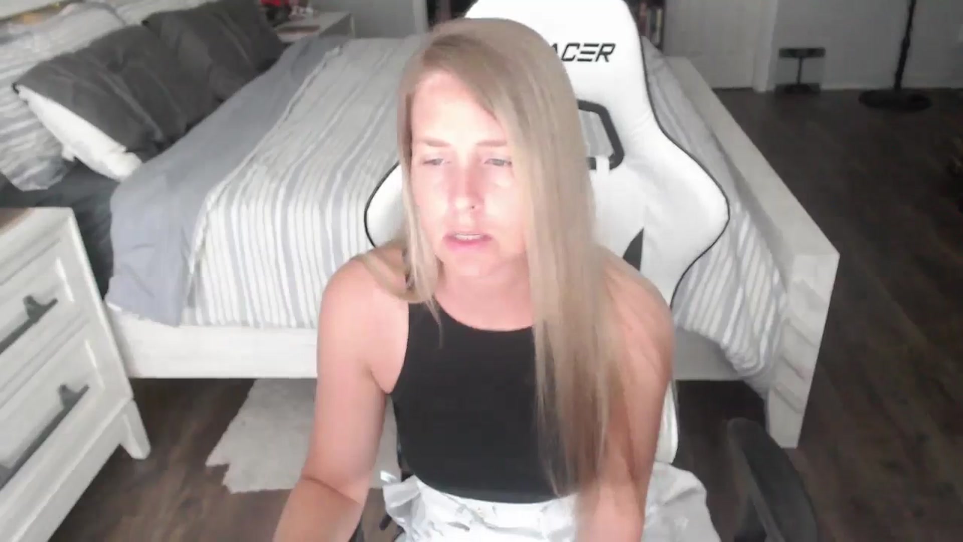 ZenZoey video thumbnail