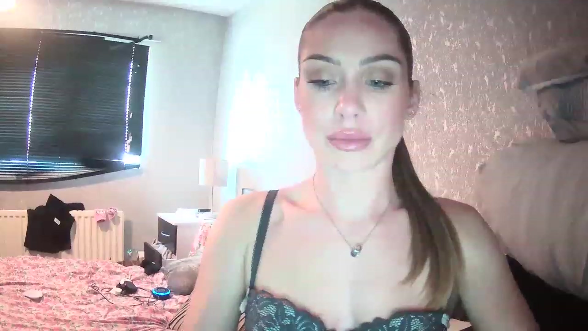 English_Babe1 video thumbnail