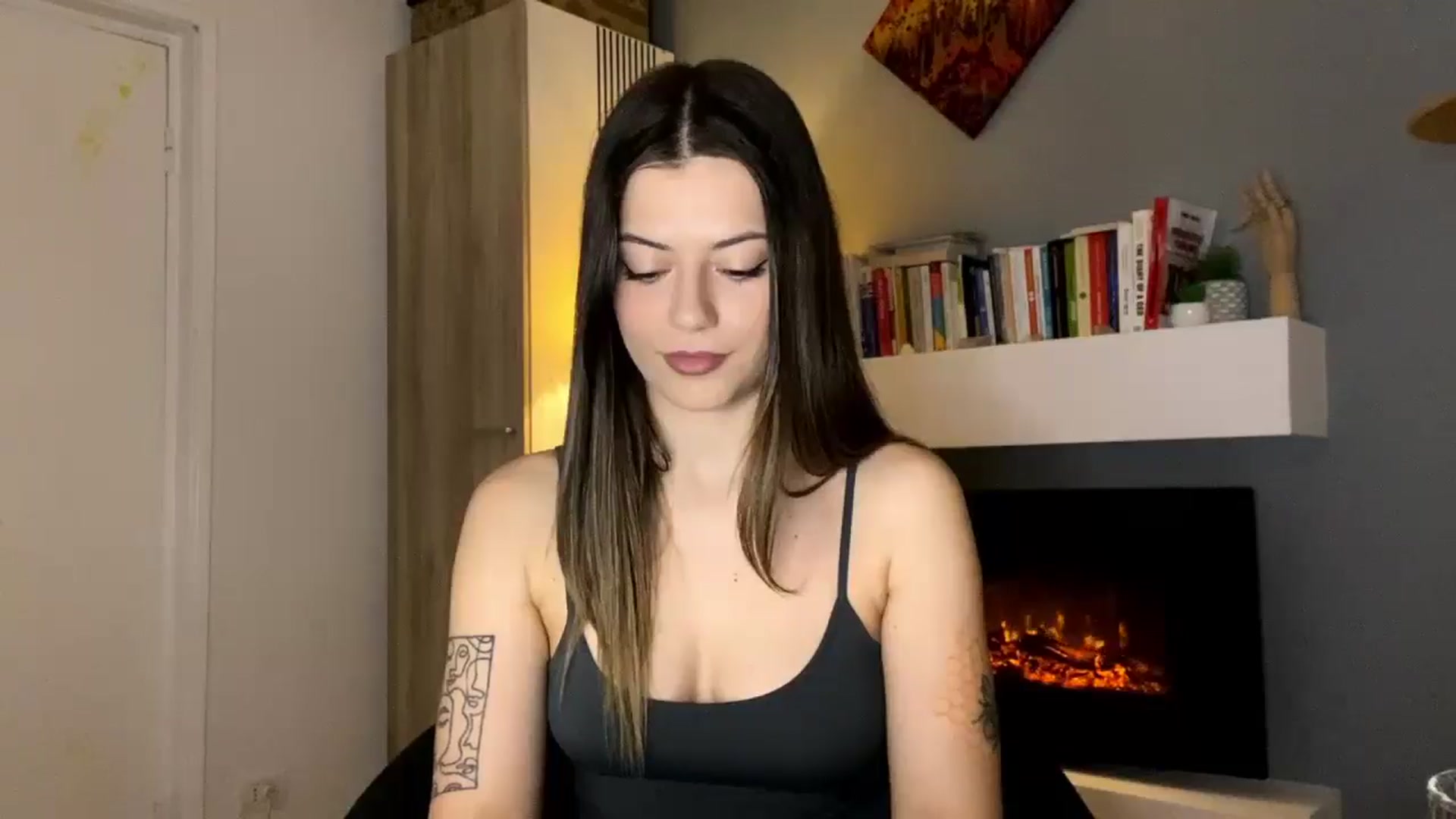 RiriBee video thumbnail