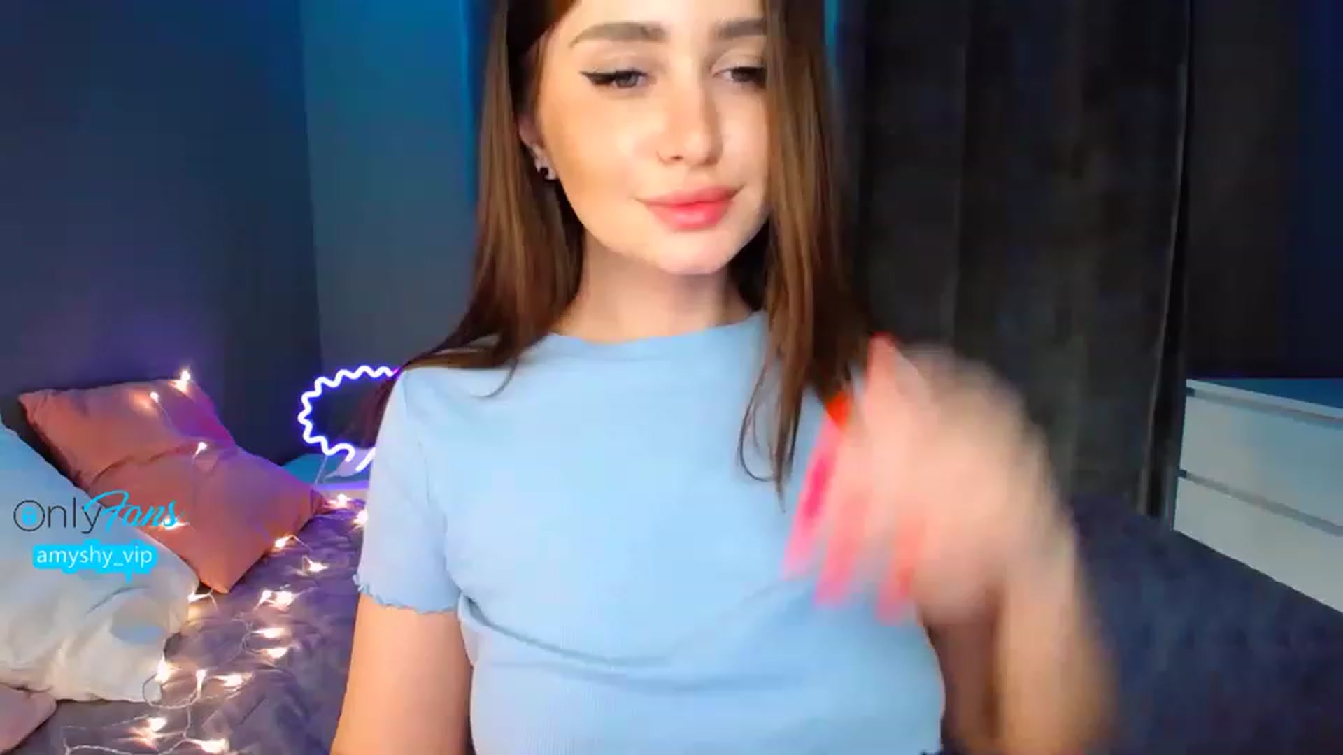 DollGlamourr video thumbnail