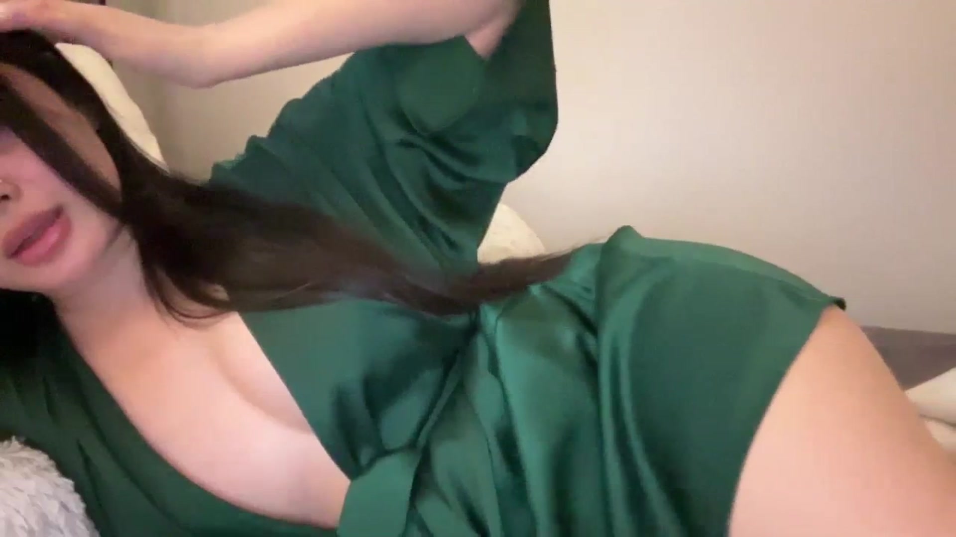 MsAkira video thumbnail