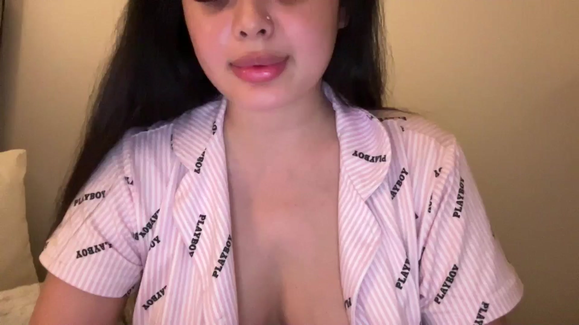 MsAkira video thumbnail