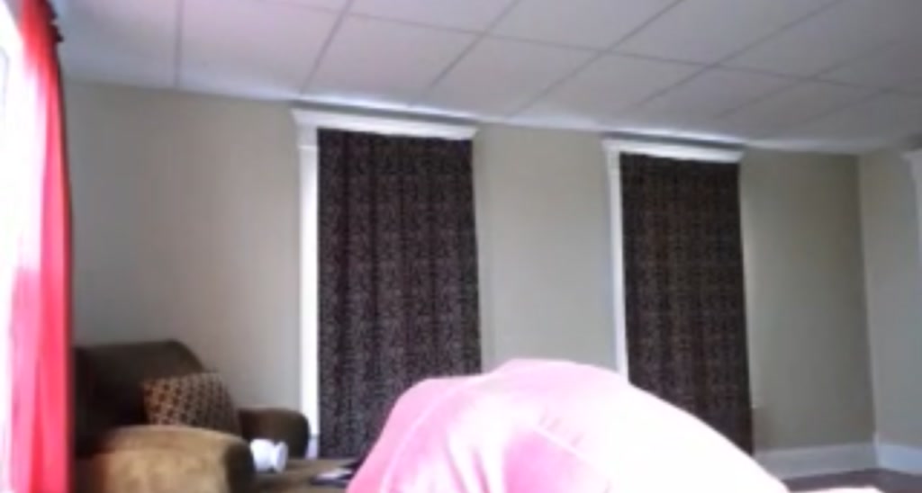 Elizabeth_XO video thumbnail