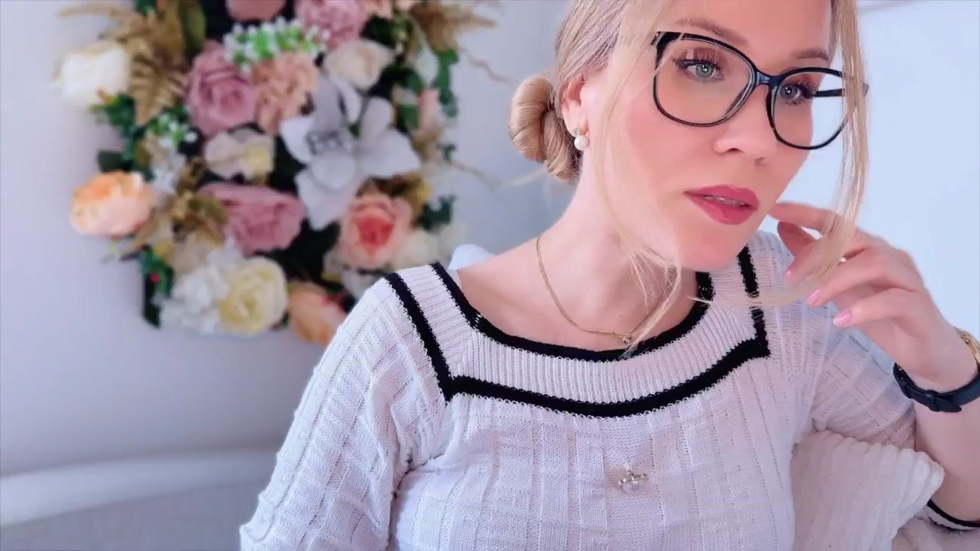 Myassistant video thumbnail