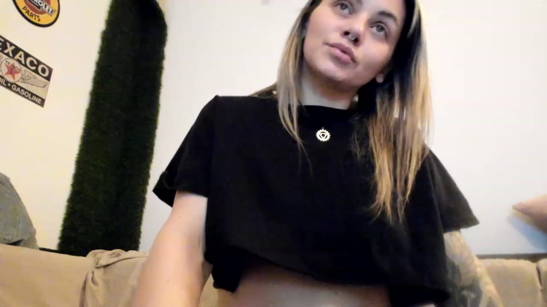 PisuVamp_ video thumbnail