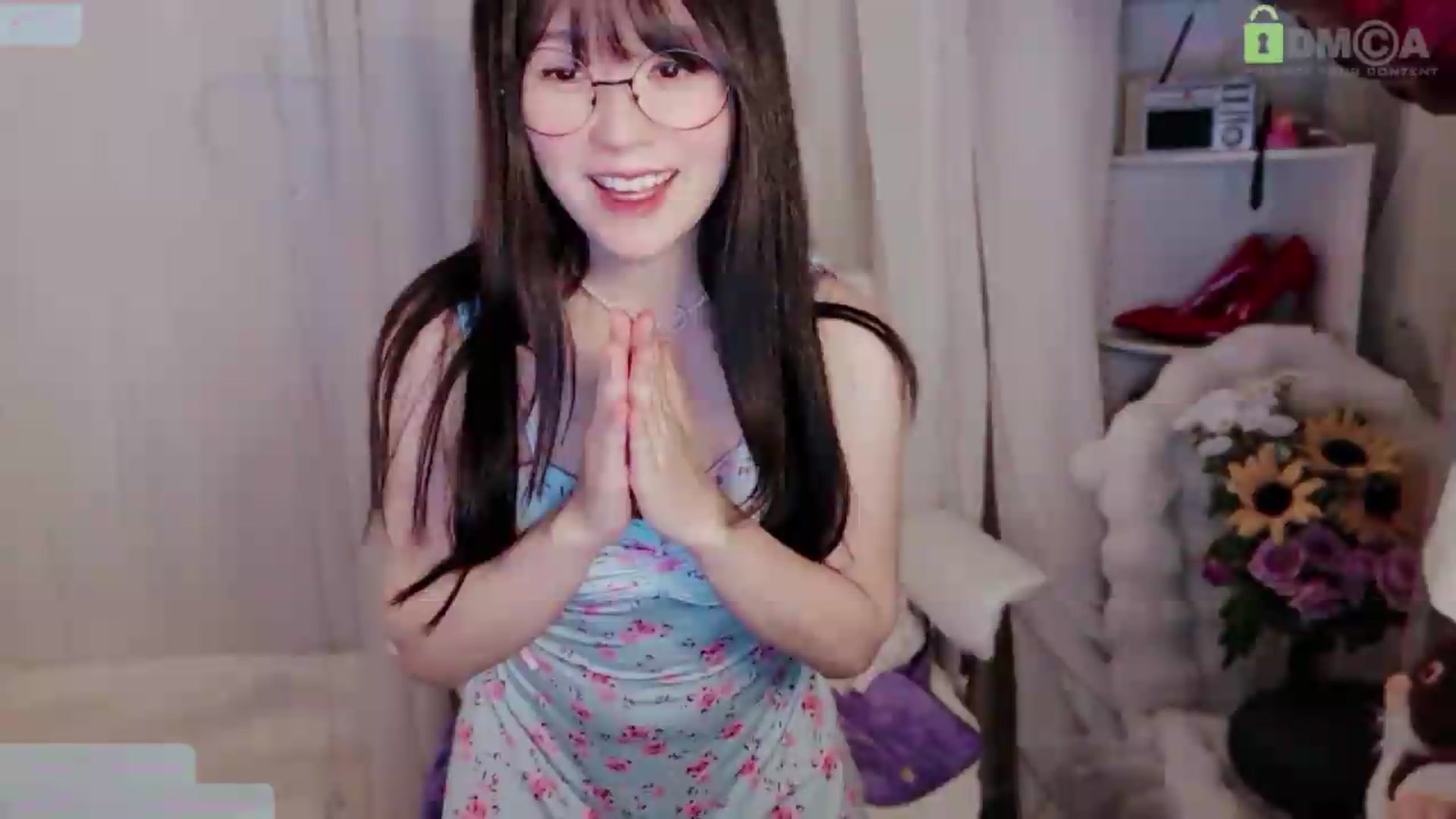 meowtheworld video thumbnail