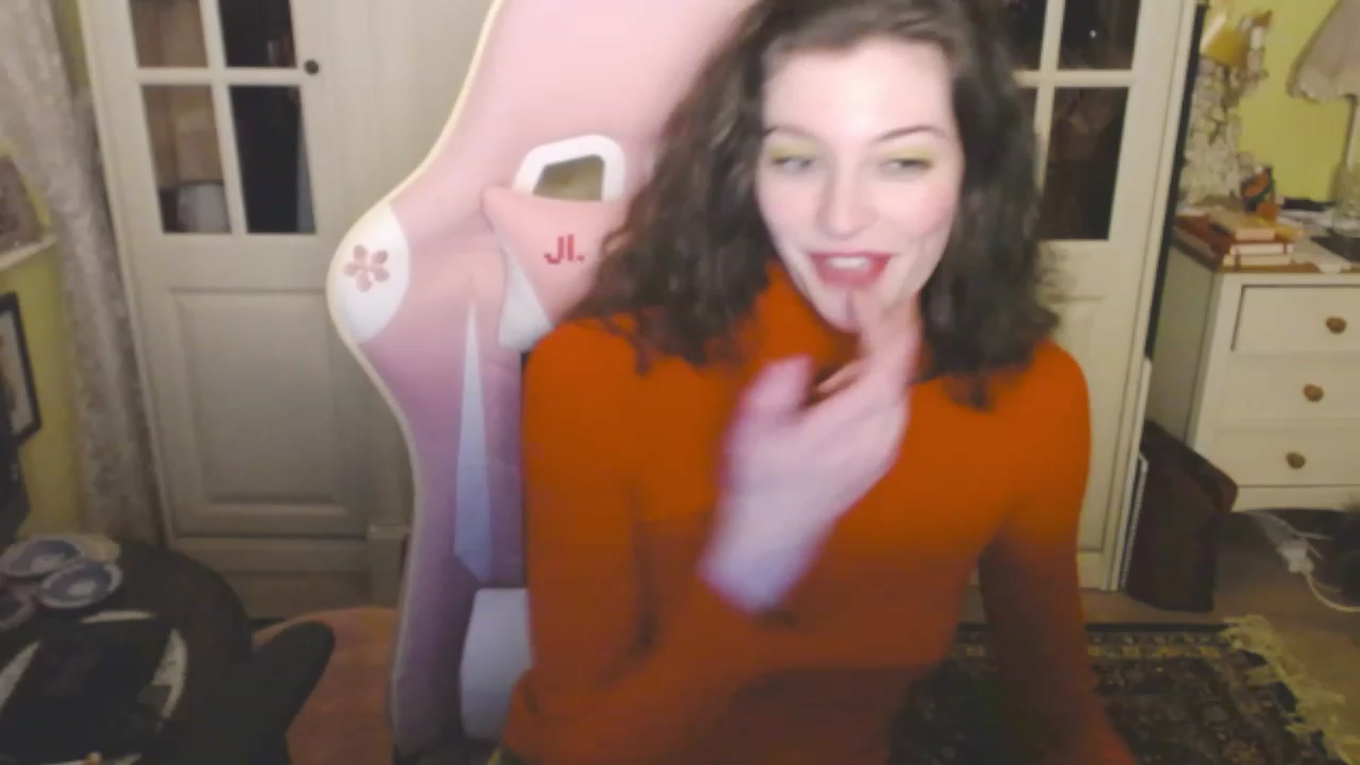 viola__ video thumbnail