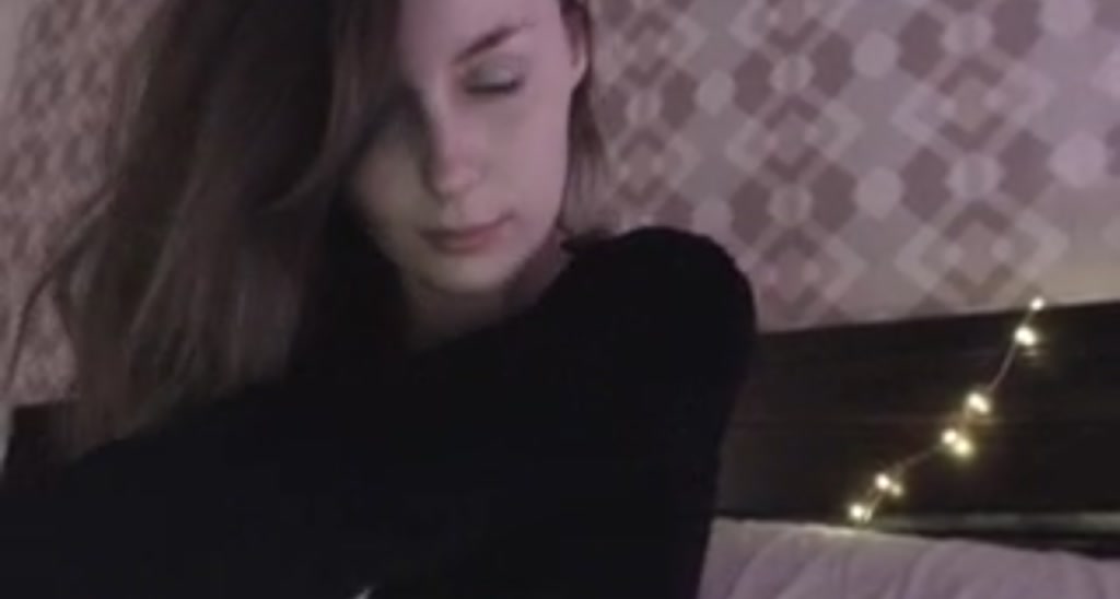 Bee_la video thumbnail