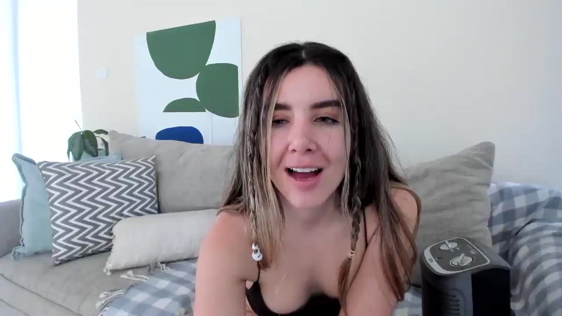 LauraVega video thumbnail