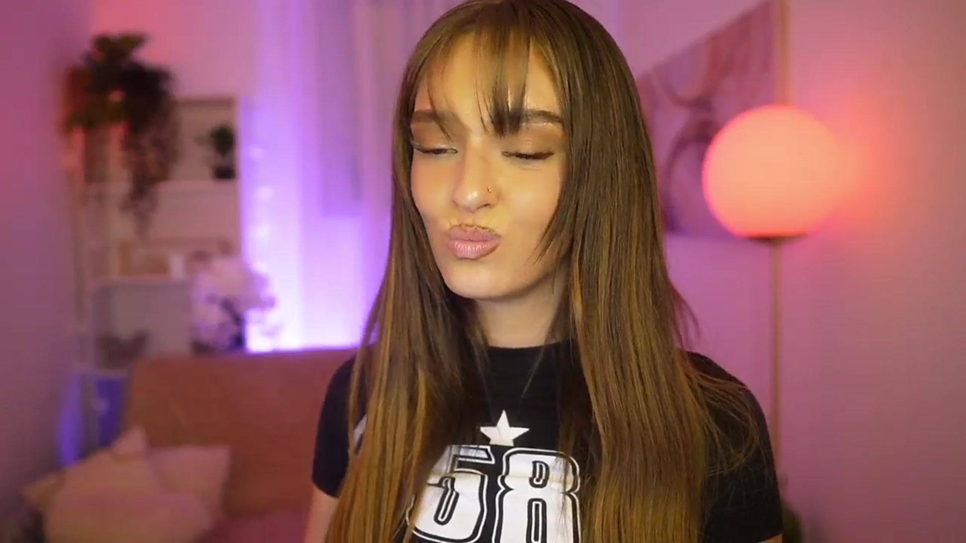 Clara_Mia video thumbnail