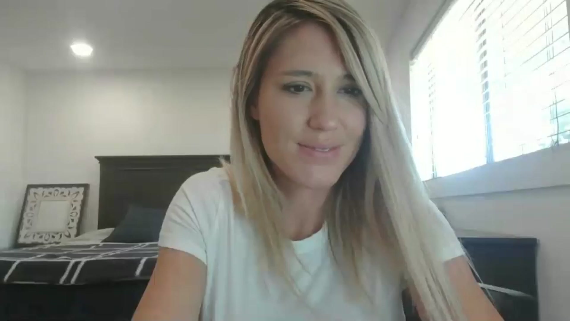 blond_milf video thumbnail