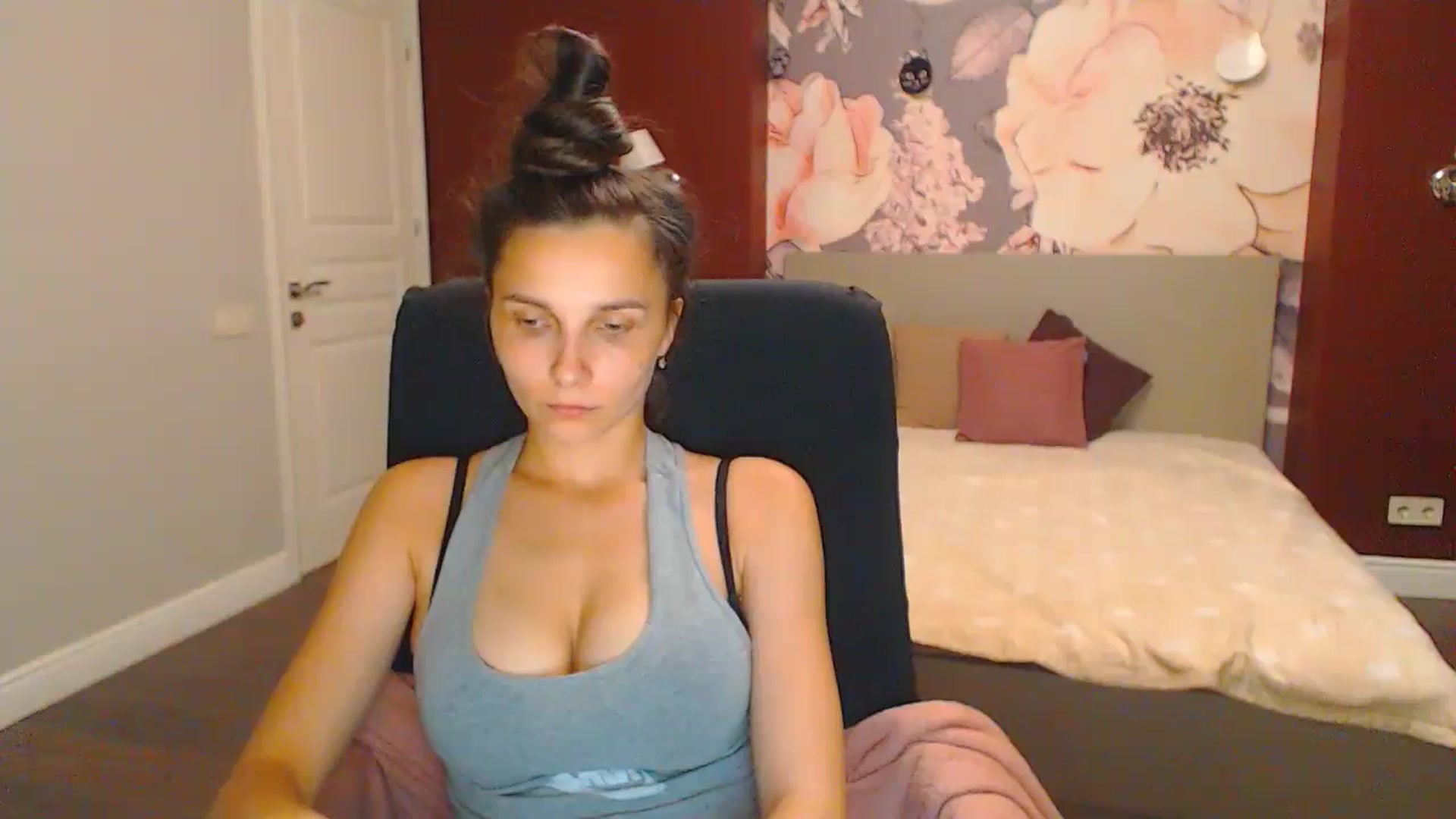 Karina_Mils video thumbnail