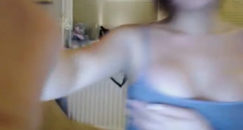 Sunnhiee video thumbnail