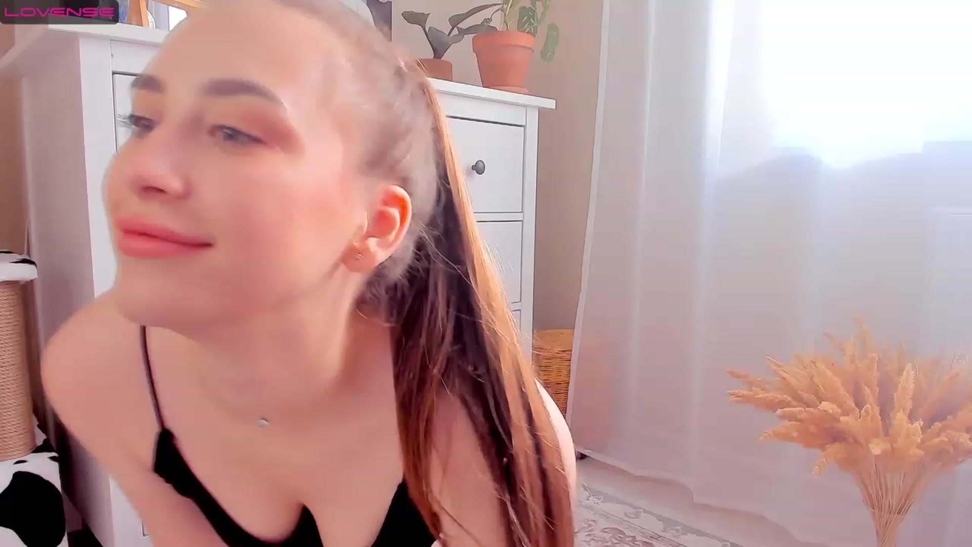 Lanna_Rhoades video thumbnail