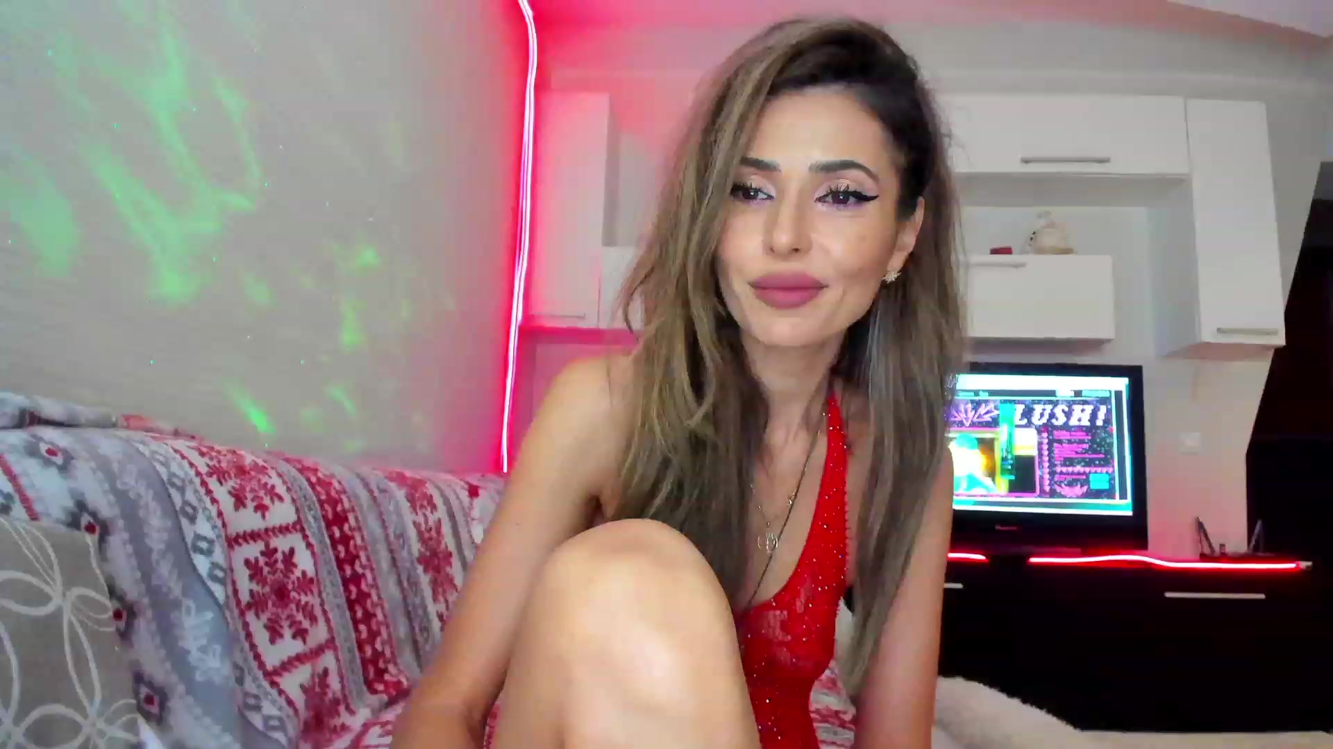 SmileyTinaa video thumbnail