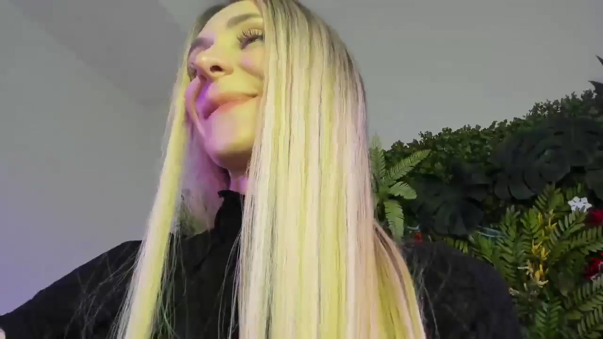 Horny_Blond video thumbnail