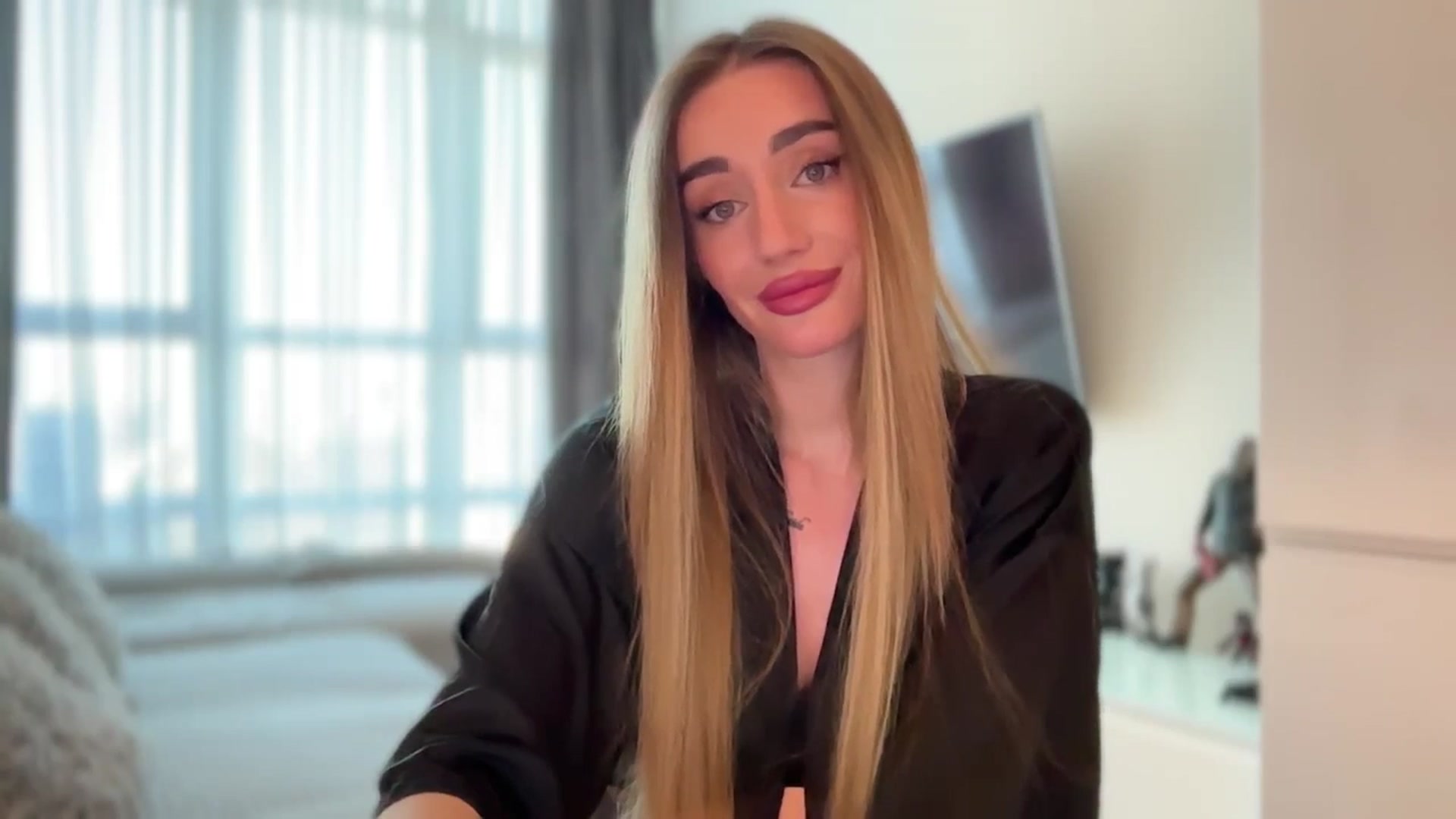 Elivili video thumbnail