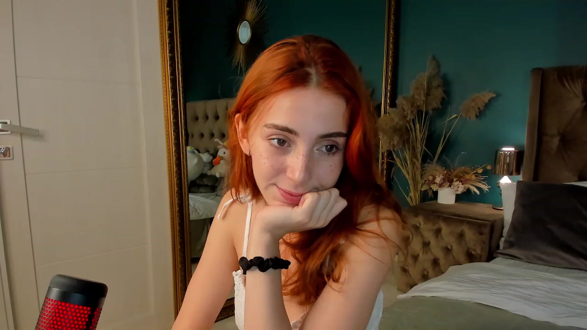 ElsaYoung video thumbnail