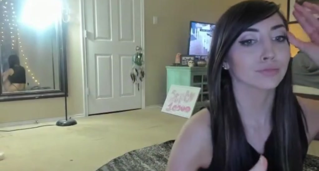 WinnDixiee video thumbnail