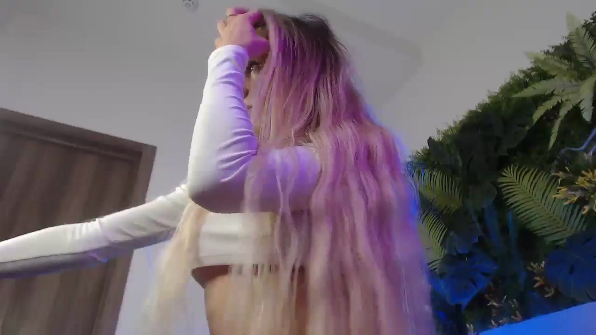 Horny_Blond video thumbnail