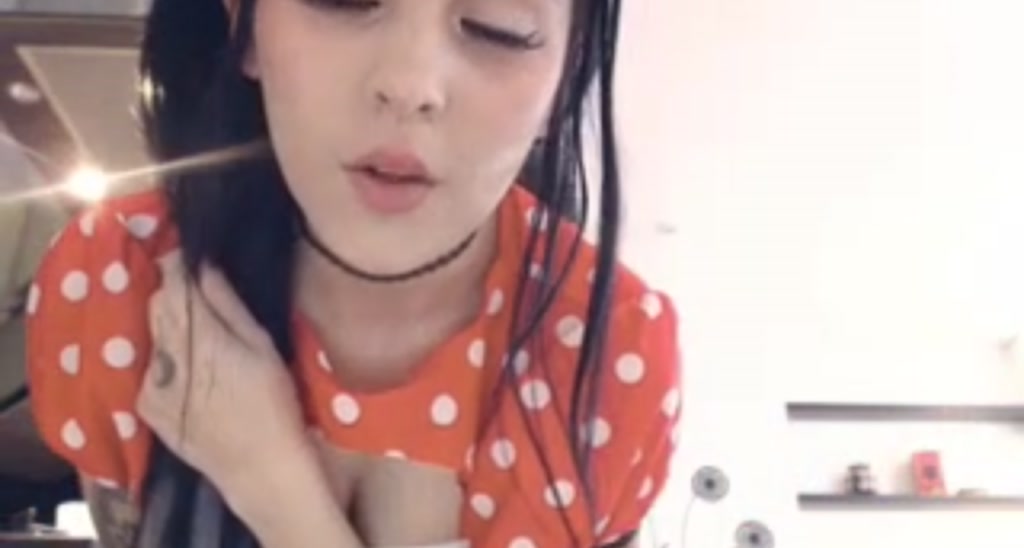 PetiteMarie video thumbnail