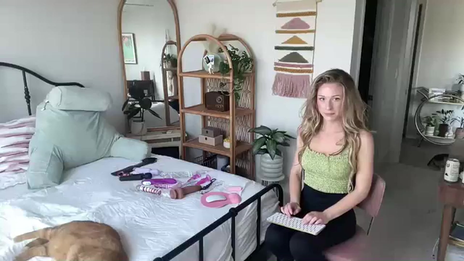 ZoeyLee94 video thumbnail