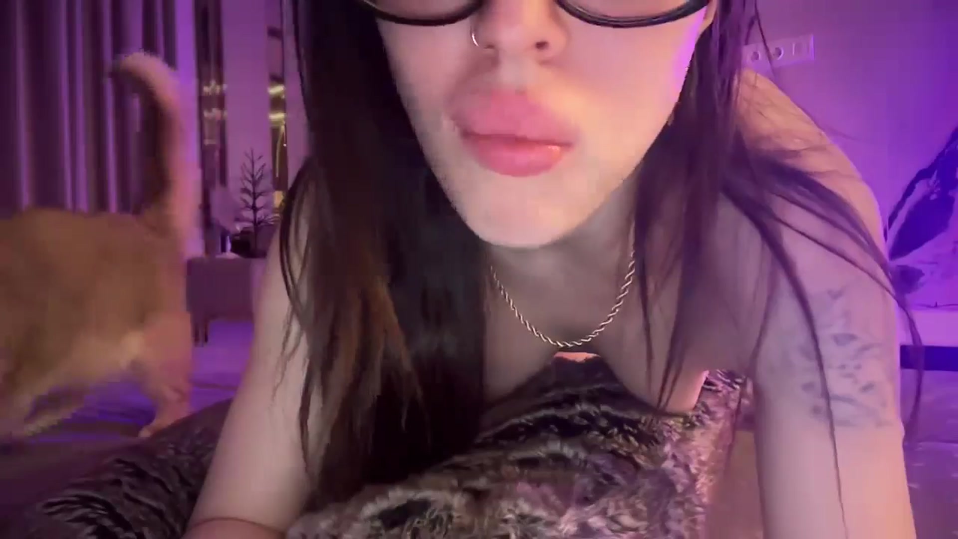UGLYGIRL_ video thumbnail