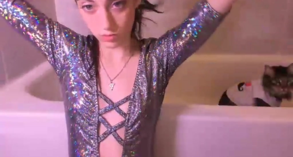 NaomiDee video thumbnail