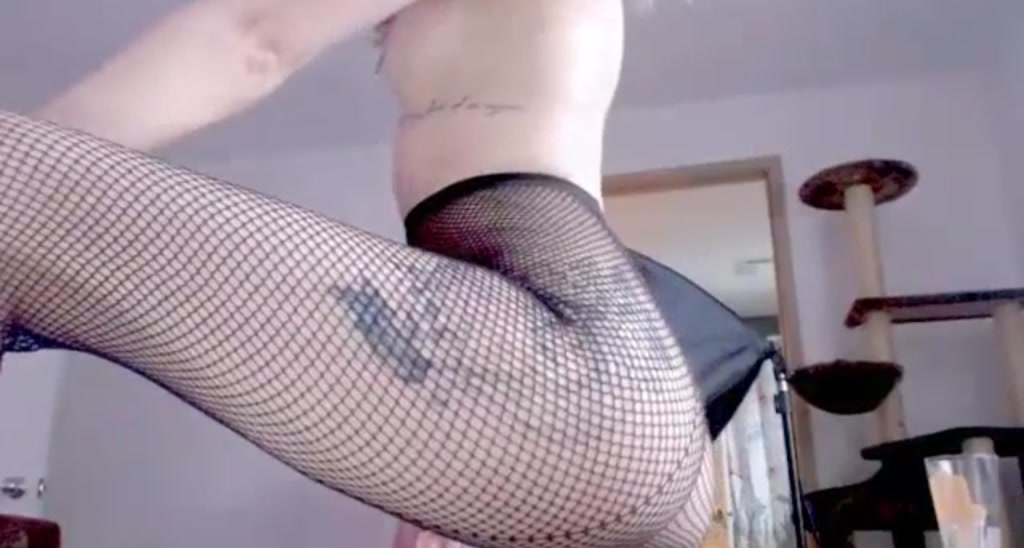 MissAshe video thumbnail