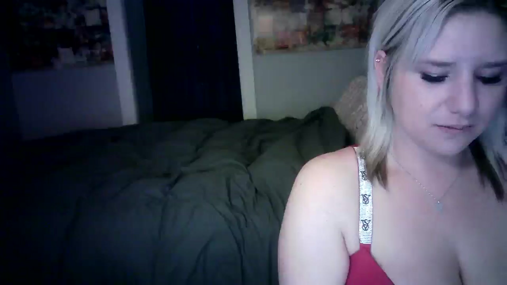 LusciousLindz video thumbnail