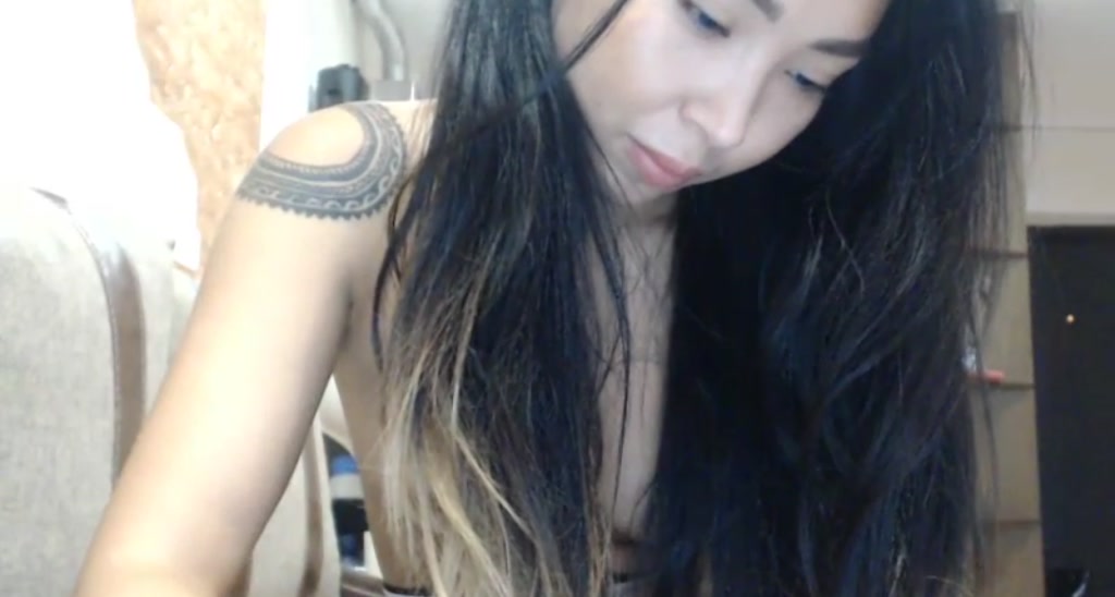 MissssMia video thumbnail