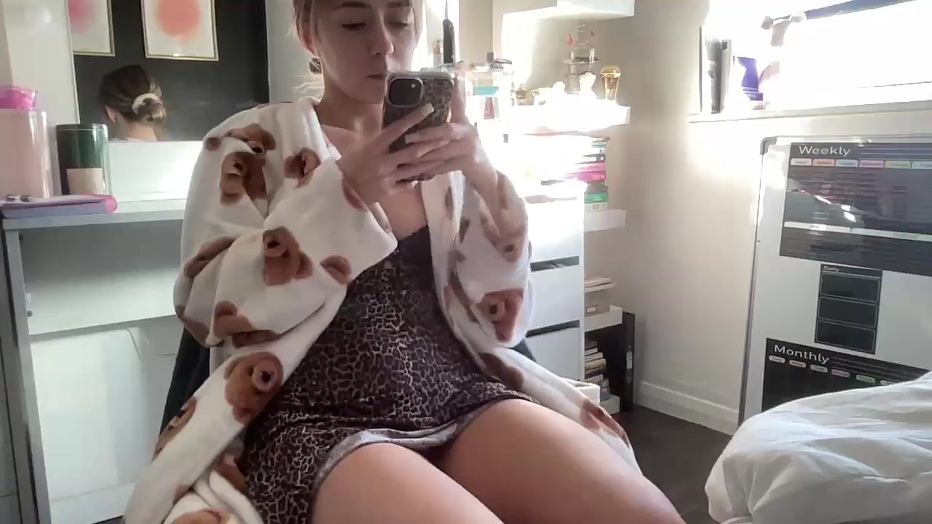 petitebabixo video thumbnail