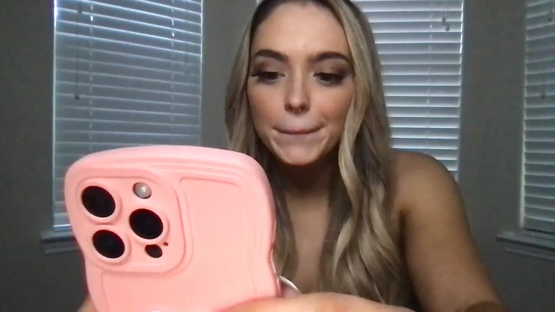 AshlyAnderson video thumbnail