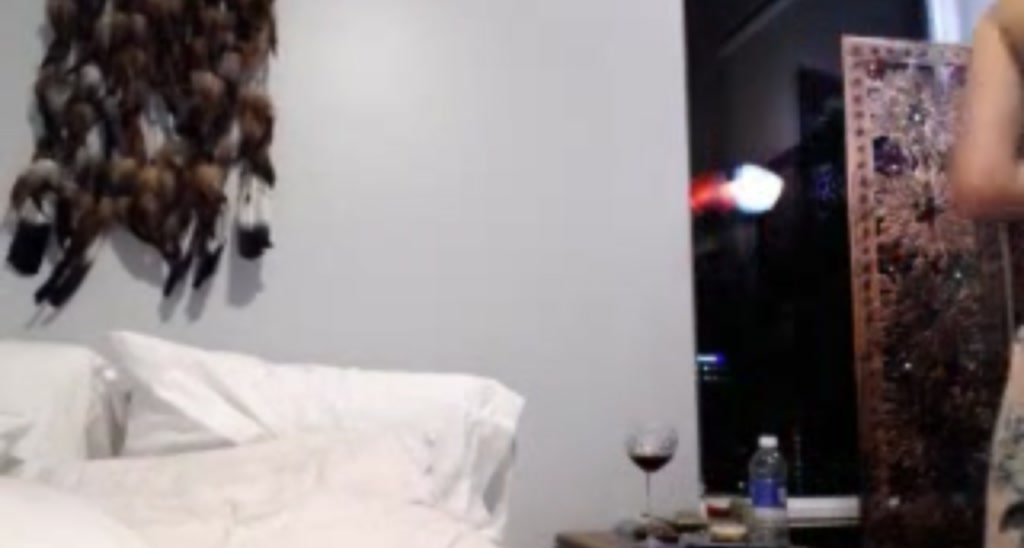 ava_lon video thumbnail