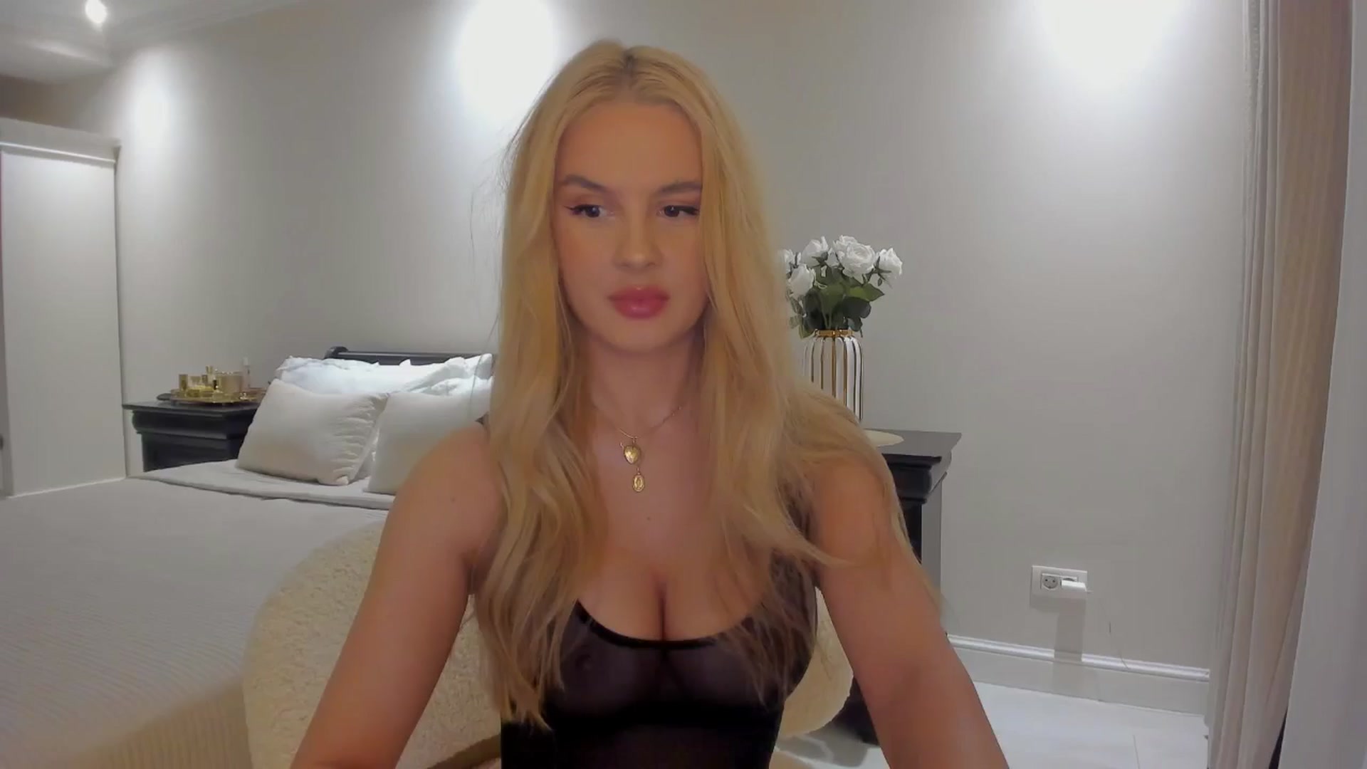 Jewelles video thumbnail