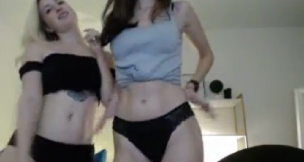 KissLara video thumbnail