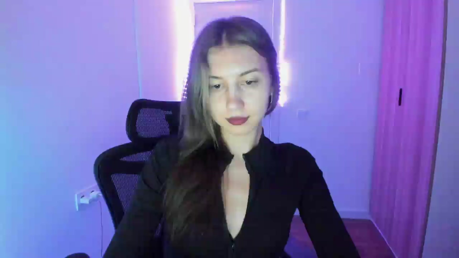 Temptressy video thumbnail