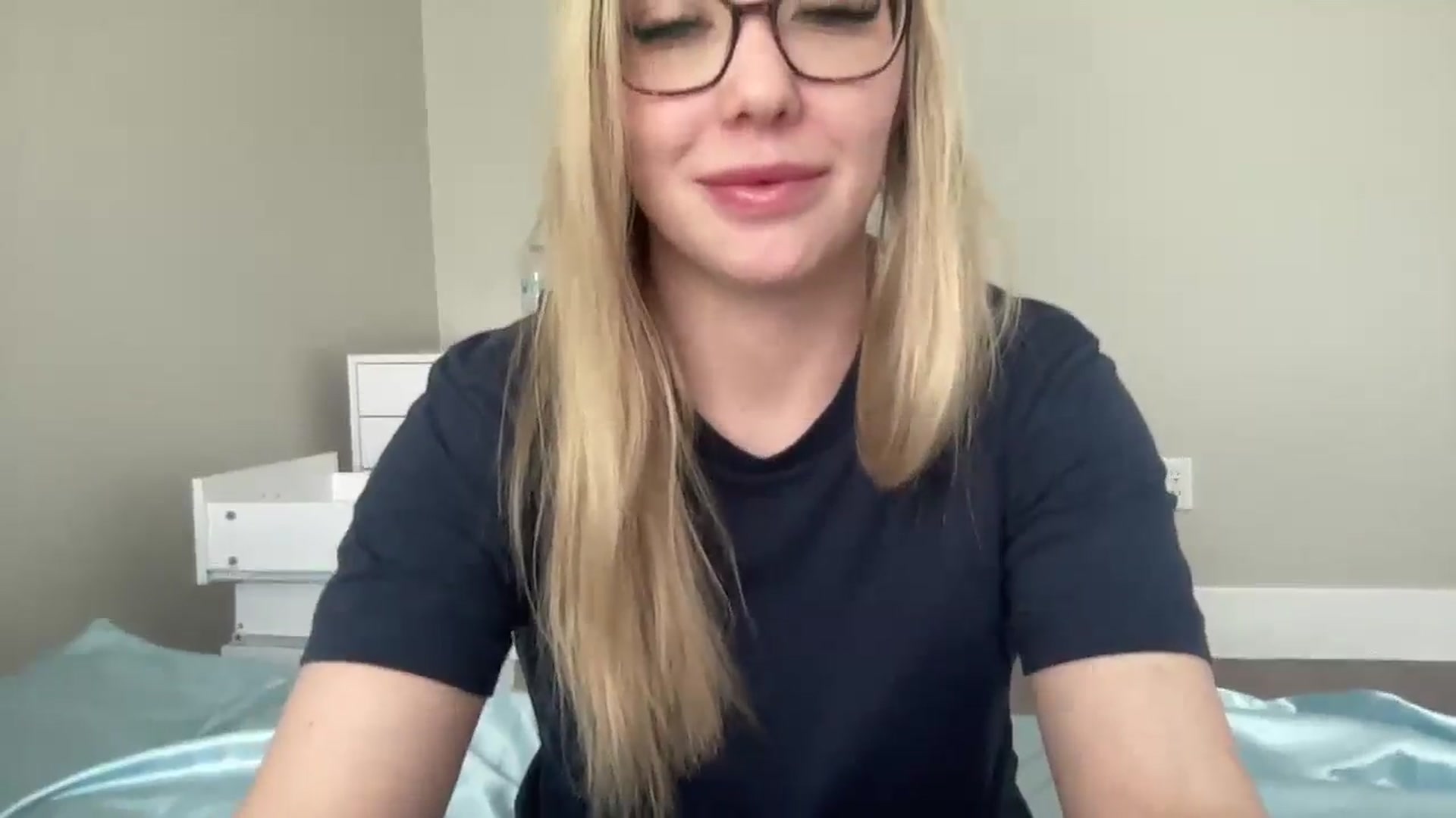 AshleyMarina video thumbnail