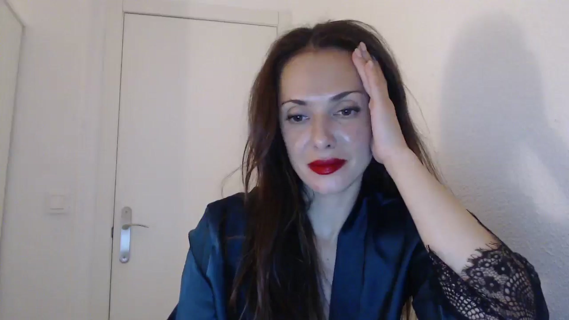 ItsLizi video thumbnail