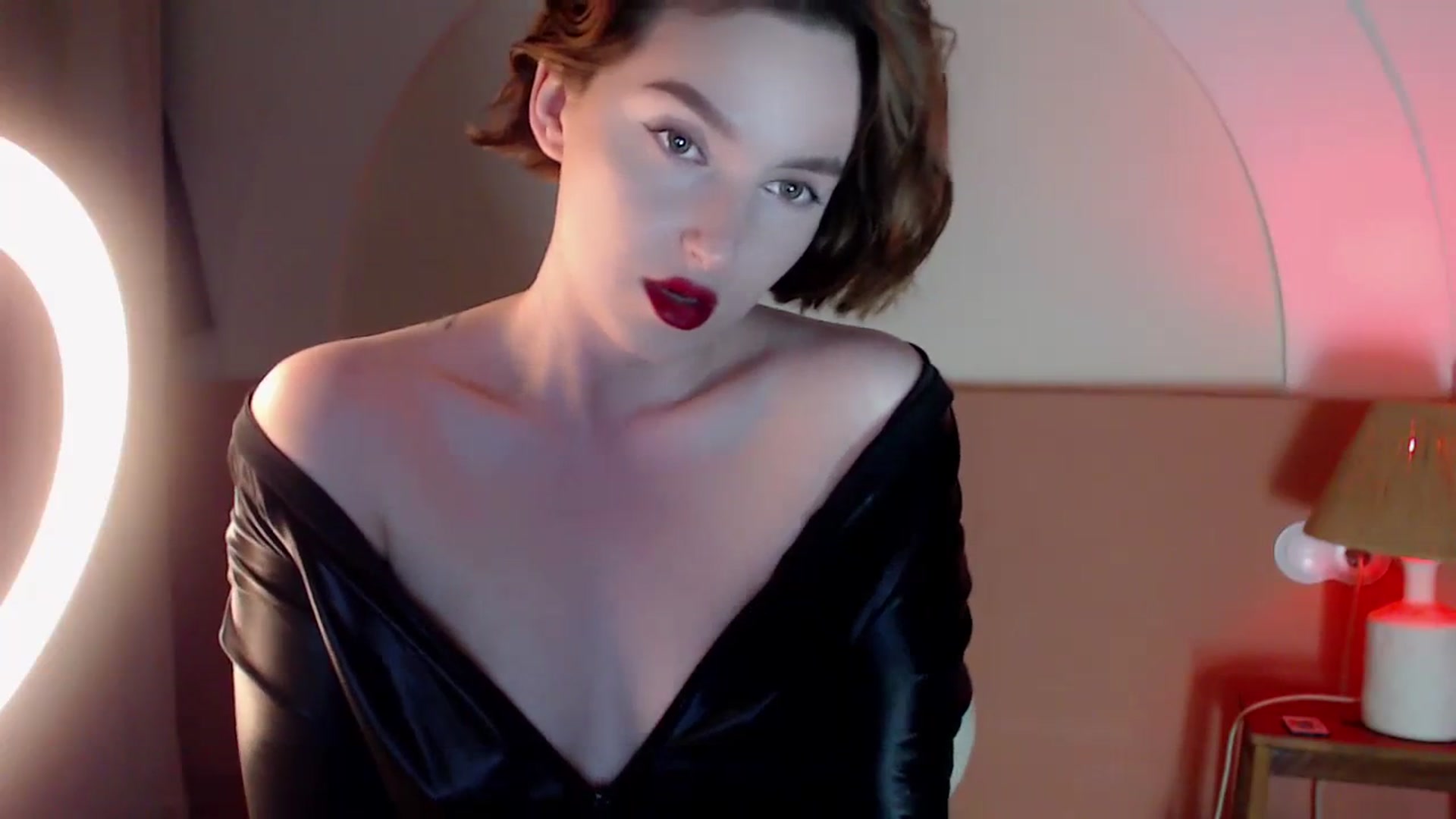 Red_Lips_Girl video thumbnail