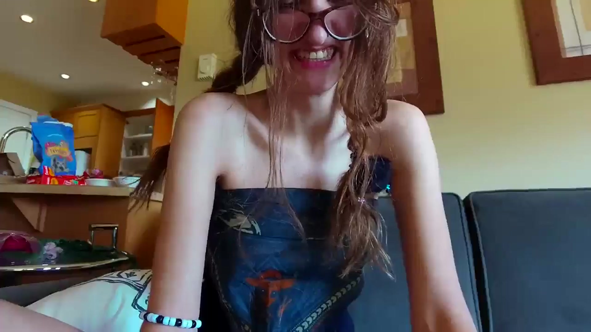 AliceFunker video thumbnail