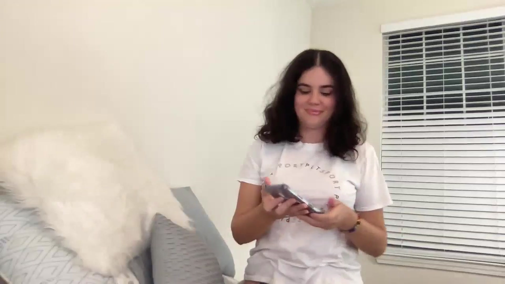 Giaislovely video thumbnail