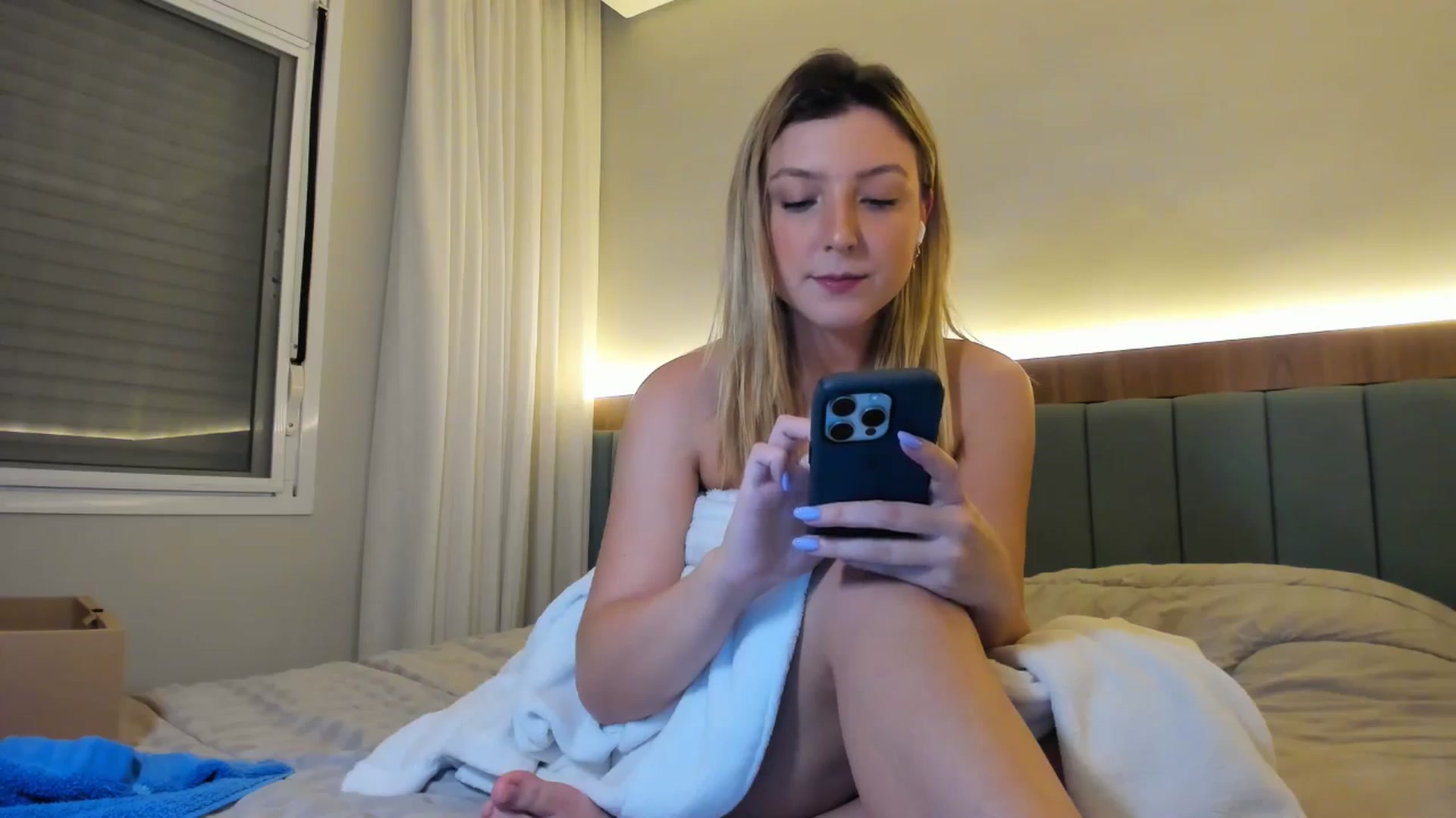 cateyes1 video thumbnail