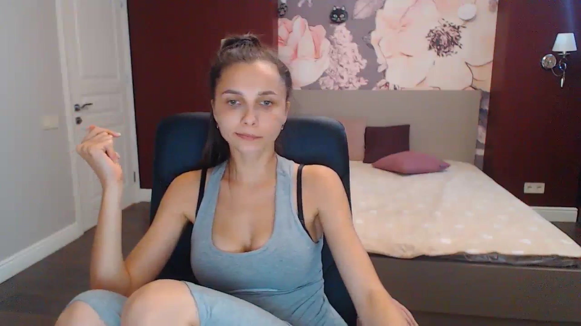 Karina_Mils video thumbnail